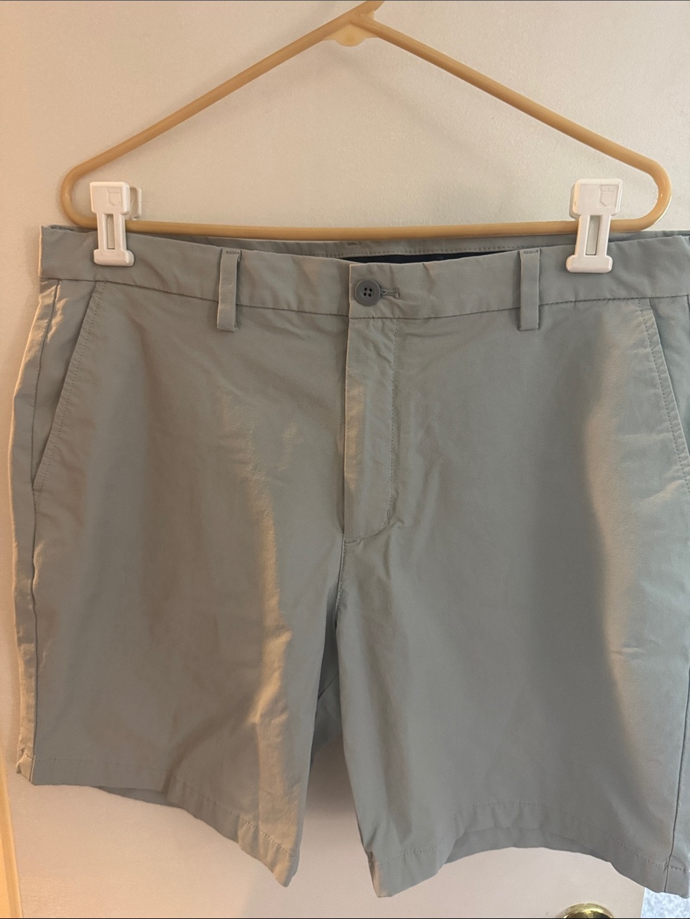 Vineyard Vines Classic Men's Light Gray Chino Shorts